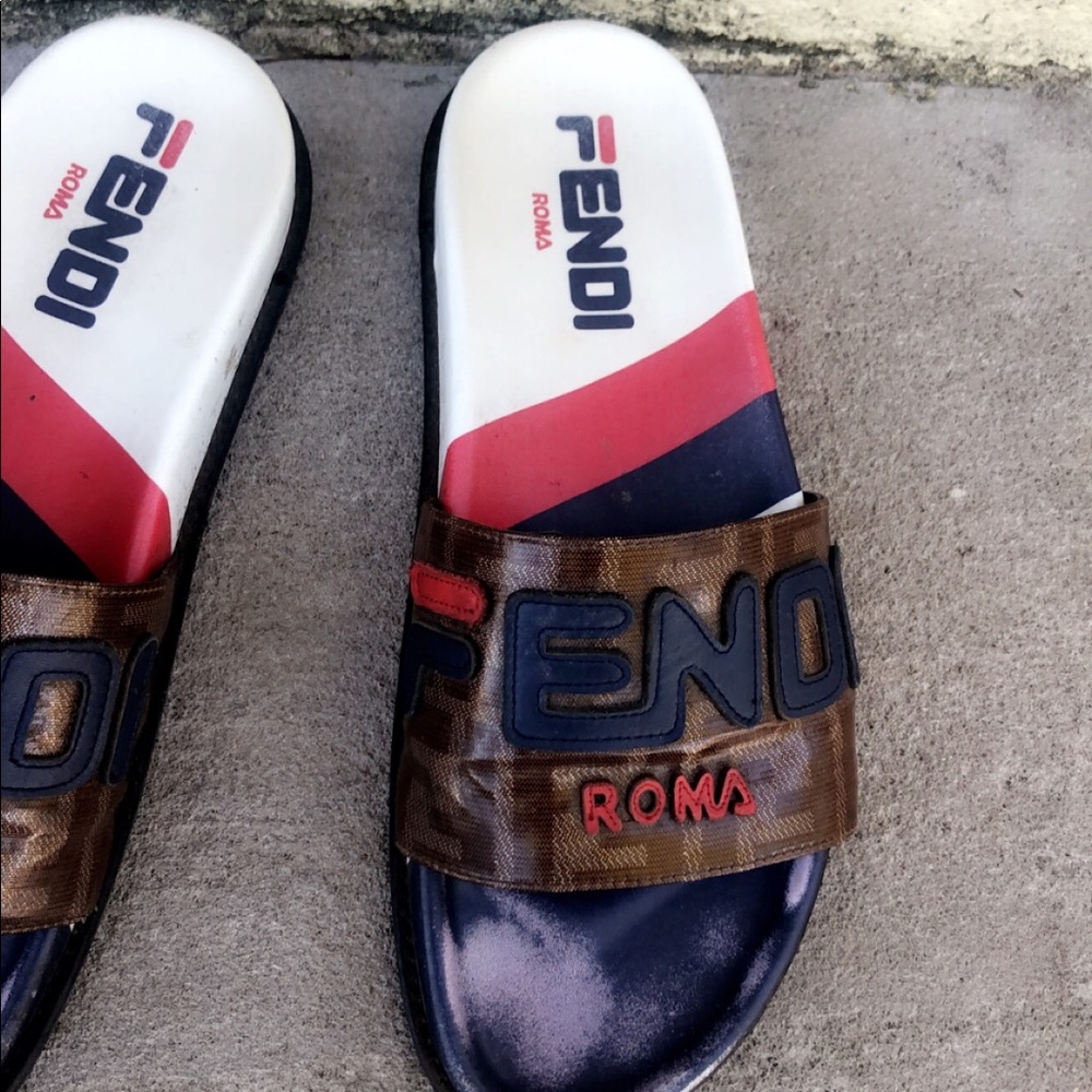 Fendi Roma slides - Picture 2 of 3
